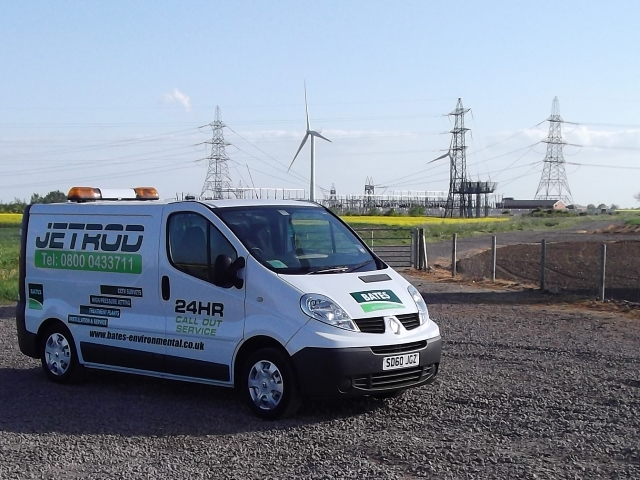 NEW LORRY JET VAC AND EURO VAC TO FRONT OF BUILDING 018